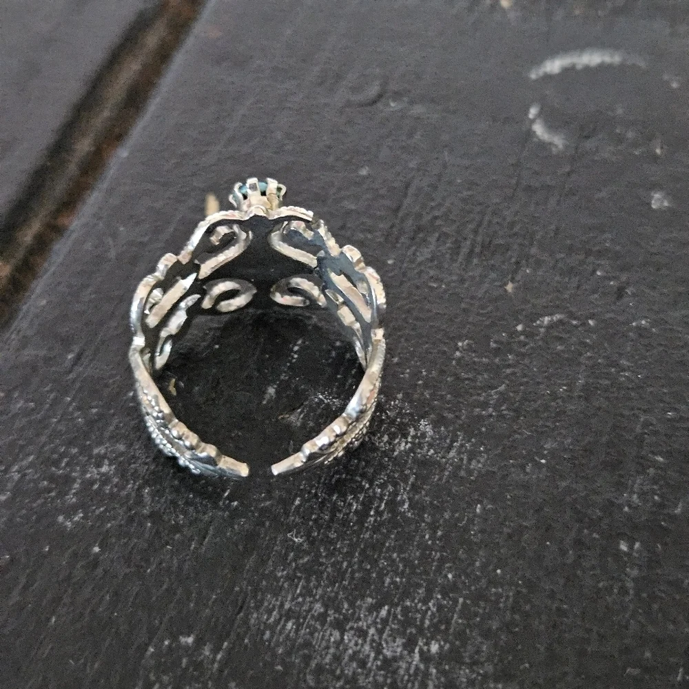Silver and Faux Turquoise Blue Ring Filigree Adjustable One Size Women's Jewelry